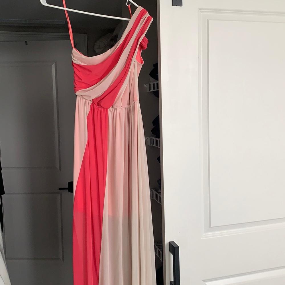 Perfect summer floor length dress!